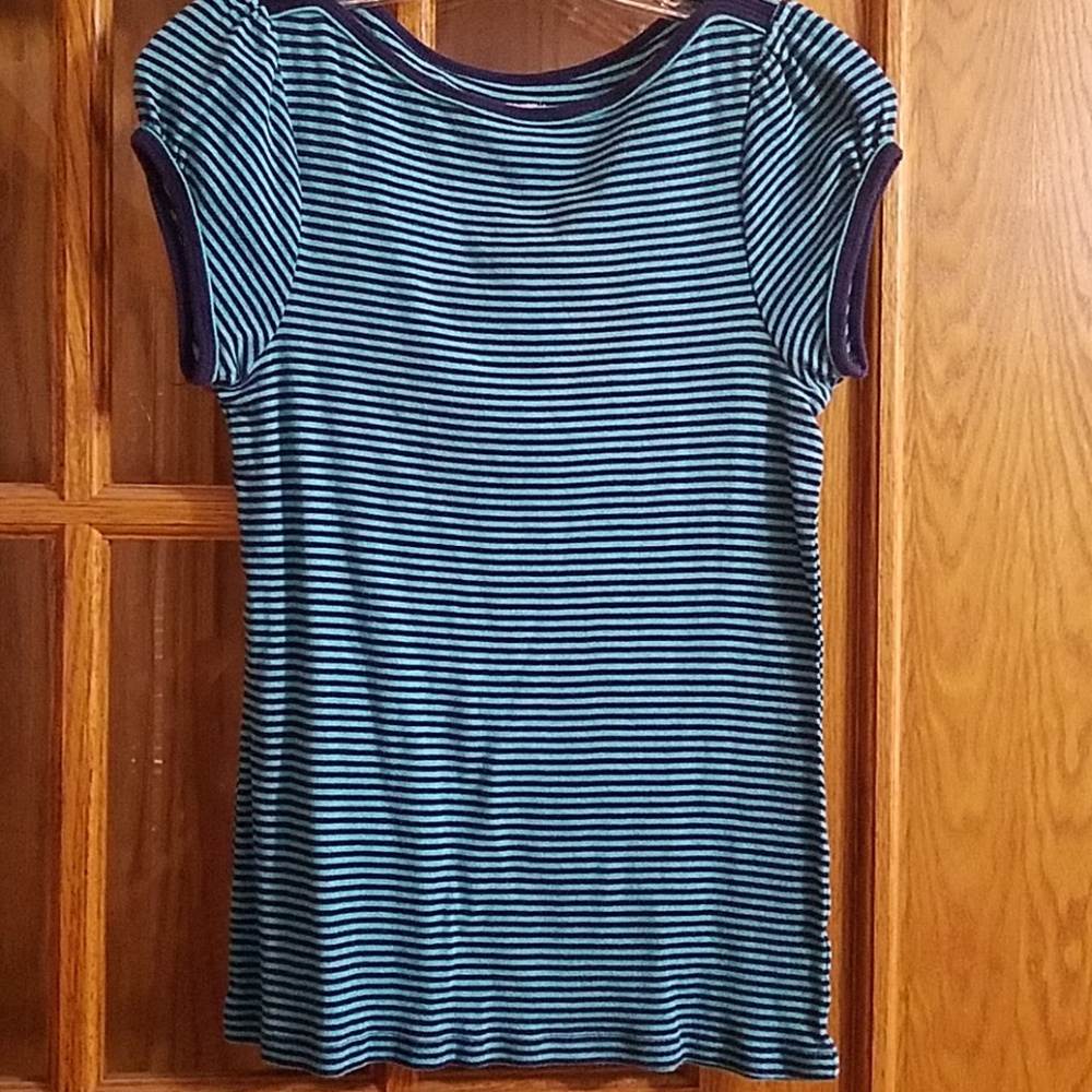 Old Navy women's shirt